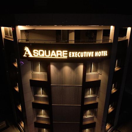 A Square Executive Hotel Aurangábád Kültér fotó